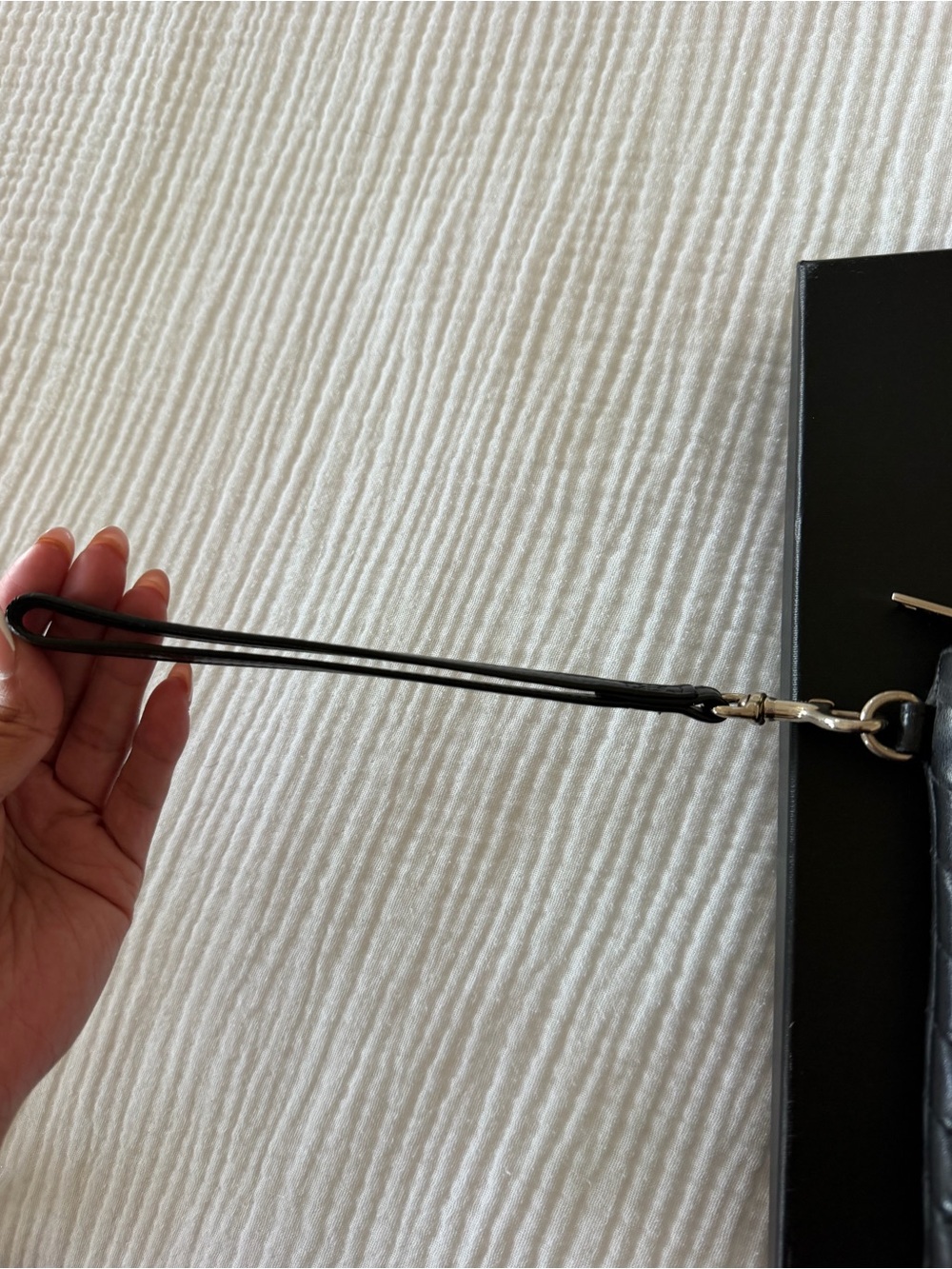 YSL Monogram Small Pouch - Picture 4 of 8